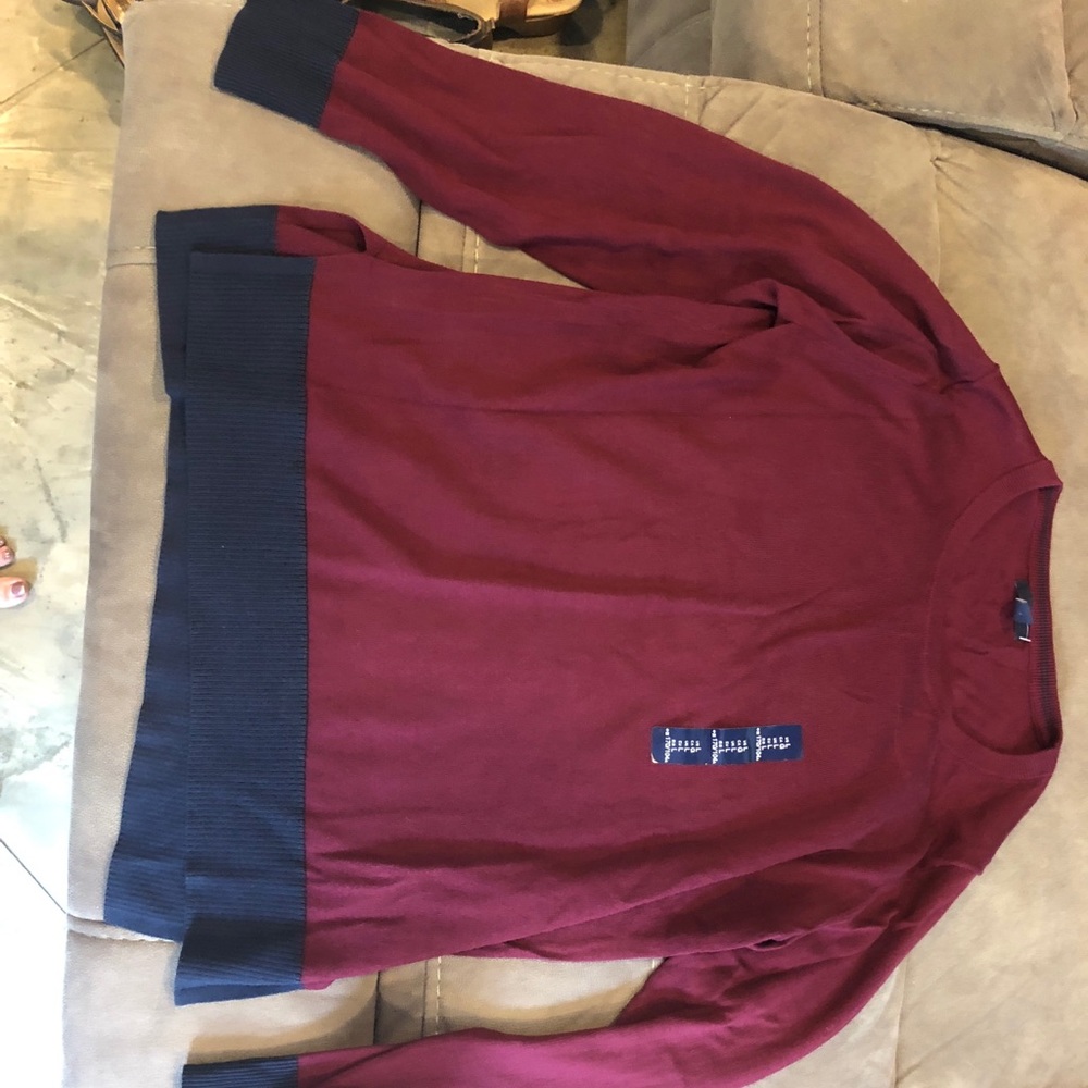 BRAND NEW gap sweater